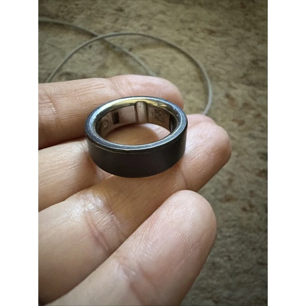 Oura Ring Gen 4 Stealth Black Size 8—READ**2-3 Days Of Battery Life